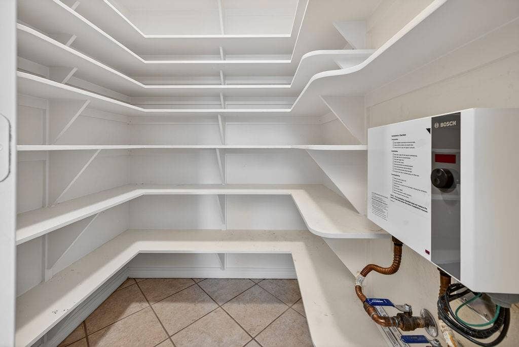 2436 Lakefront Shores Road, Athens, TX 75752 2436 Lakefront Shores Road, Athens, TX 75752