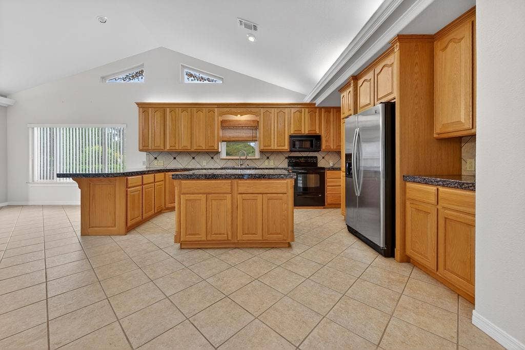 2436 Lakefront Shores Road, Athens, TX 75752 2436 Lakefront Shores Road, Athens, TX 75752