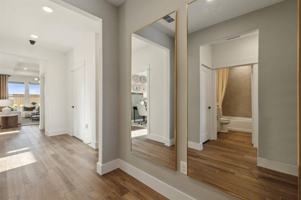 *Model Representation - Welcoming entry into home