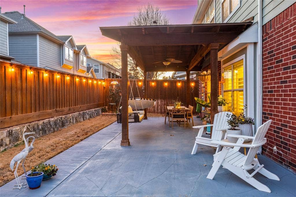 5201 Geode Lane, McKinney, TX 75072 Outside lighting on fence will stay. Absolutely beautiful at night.