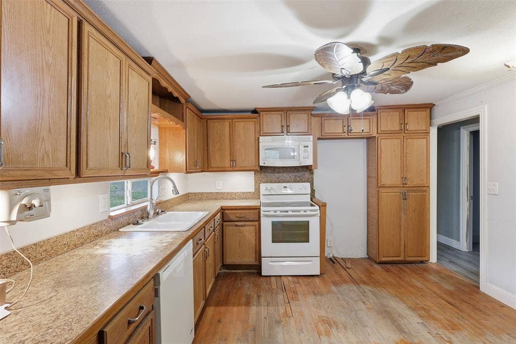 113 Karen Lane, Gun Barrel City, TX 75156 113 Karen Lane, Gun Barrel City, TX 75156