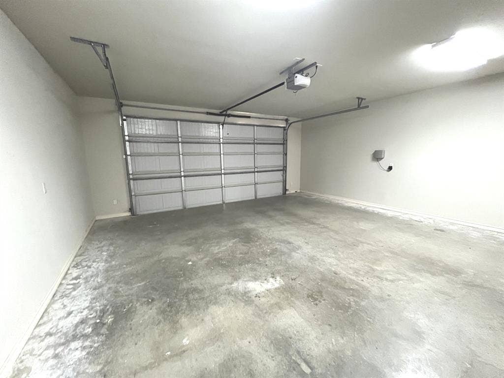316 W James Street, Mabank, TX 75147 316 W James Street, Mabank, TX 75147