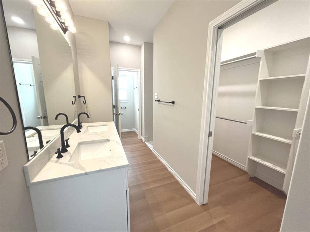 316 W James Street, Mabank, TX 75147 316 W James Street, Mabank, TX 75147
