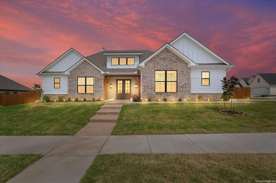 Property photo for 11011 King's Canyon, Woodway, TX