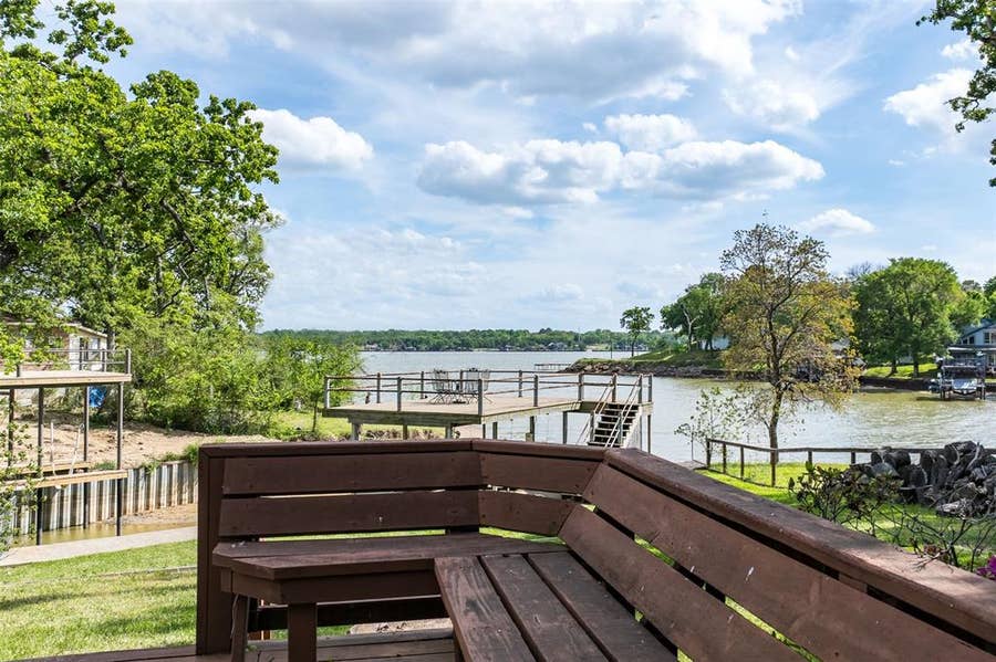 Property photo for 316 Oak Lane, Tool, TX
