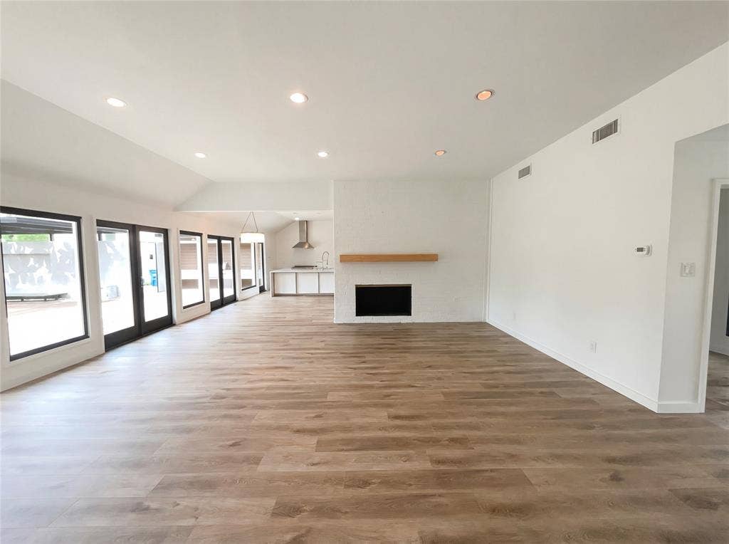 7121 Winding Creek Road, Dallas, TX 75252 7121 Winding Creek Road, Dallas, TX 75252