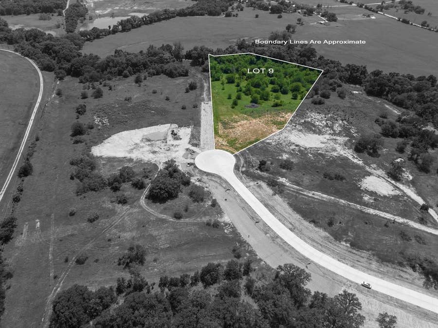 Property photo for 8000 Encanto Way, Azle, TX