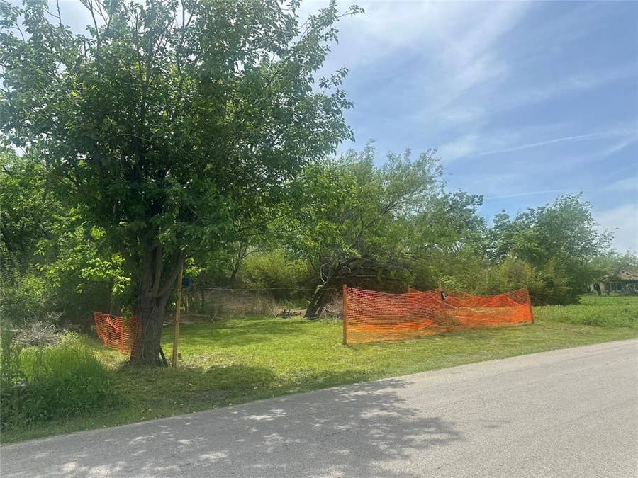 Property photo for 5216 Fitchburg Street, Dallas, TX