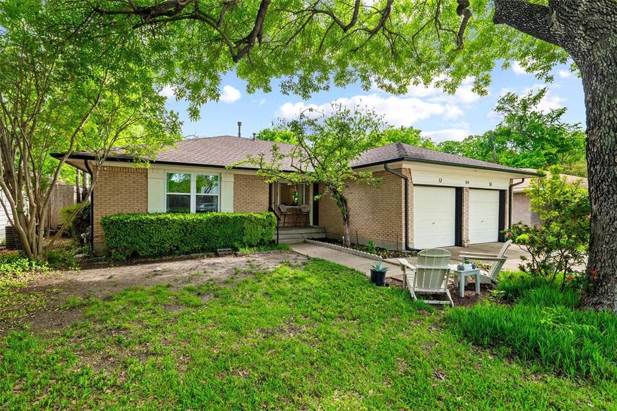 Property photo for 514 Huntingdon Court, Irving, TX