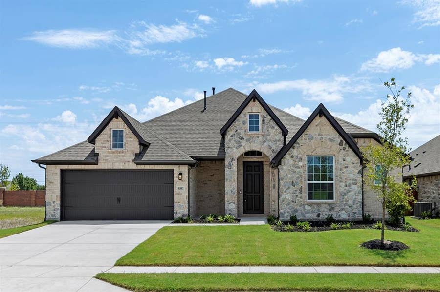 Property photo for 801 Trinity Street, Van Alstyne, TX