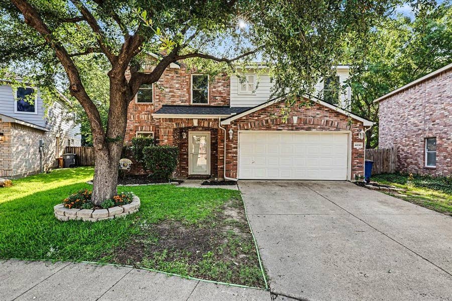 Property photo for 4030 Holly Leaf Court, Dallas, TX