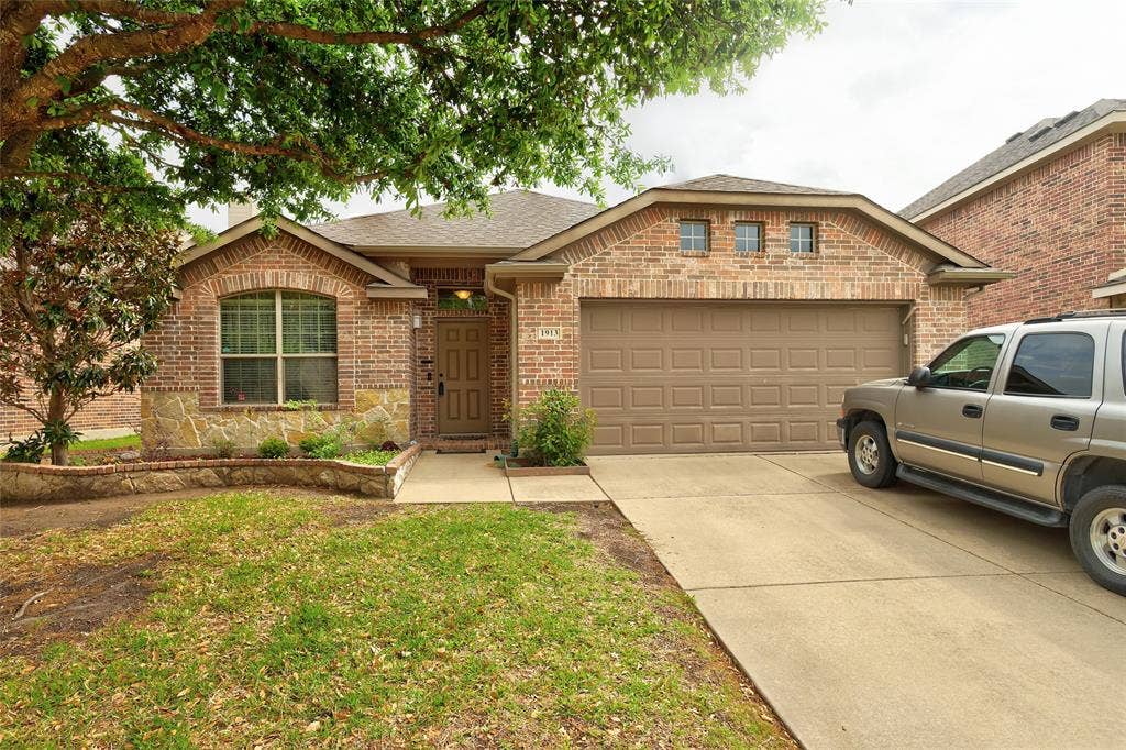 1913 Hidden Fairway Drive, Wylie, TX 75098 Cozy front view