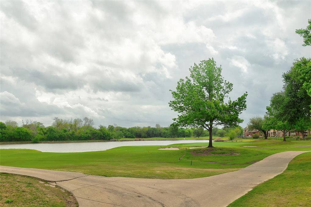 1913 Hidden Fairway Drive, Wylie, TX 75098 Close view of Pond at Park around the corner