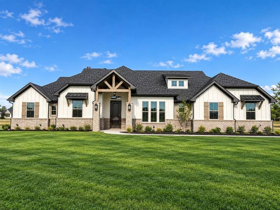 Property photo for 3001 Lifetime Lane, Weatherford, TX