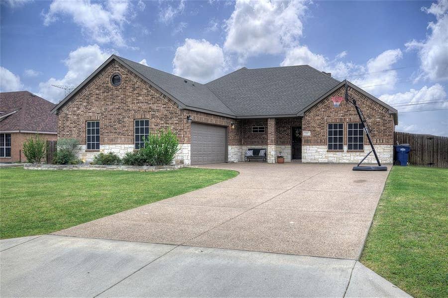 Property photo for 306 Derick Drive, Fate, TX