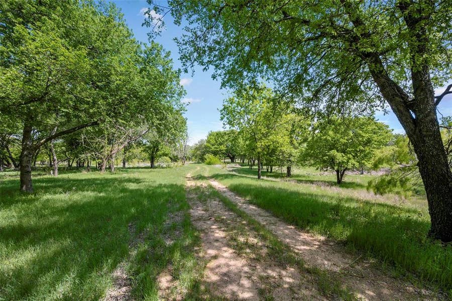 Property photo for 6900 Westcreek Circle, Fort Worth, TX