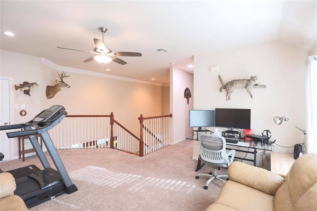 209 Park Meadows Drive, Euless, TX 76039 2nd living area, level 2
