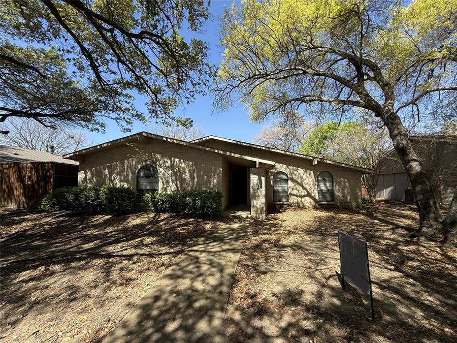 Property photo for 3225 Collins Boulevard, Garland, TX
