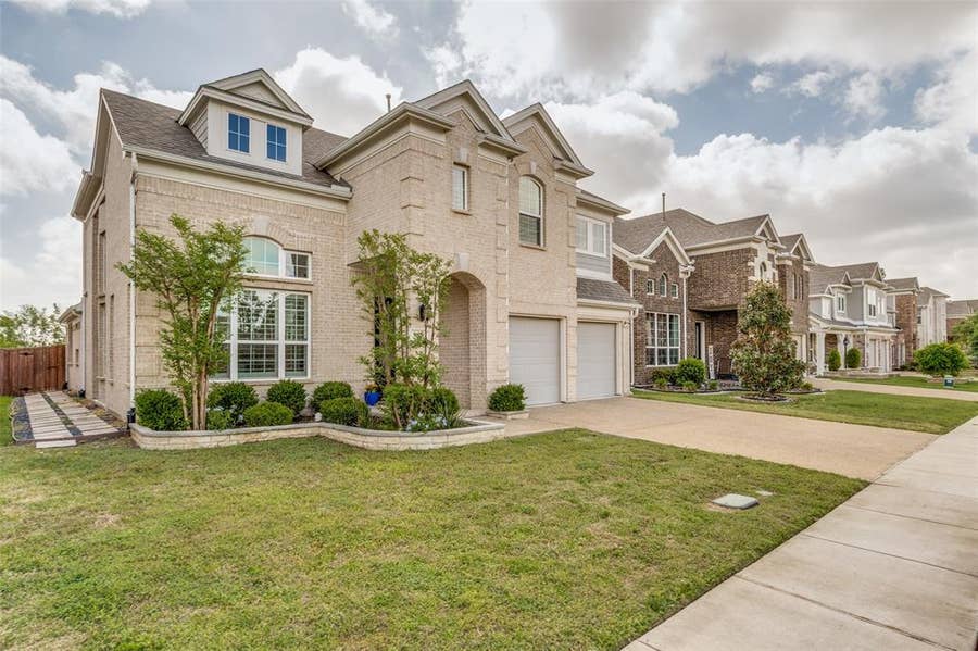 Property photo for 358 Gleneagles Drive, Garland, TX