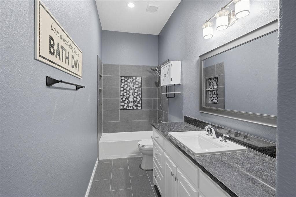 7240 Edgerton Drive, Midlothian, TX 76065 7240 Edgerton Drive, Midlothian, TX 76065
