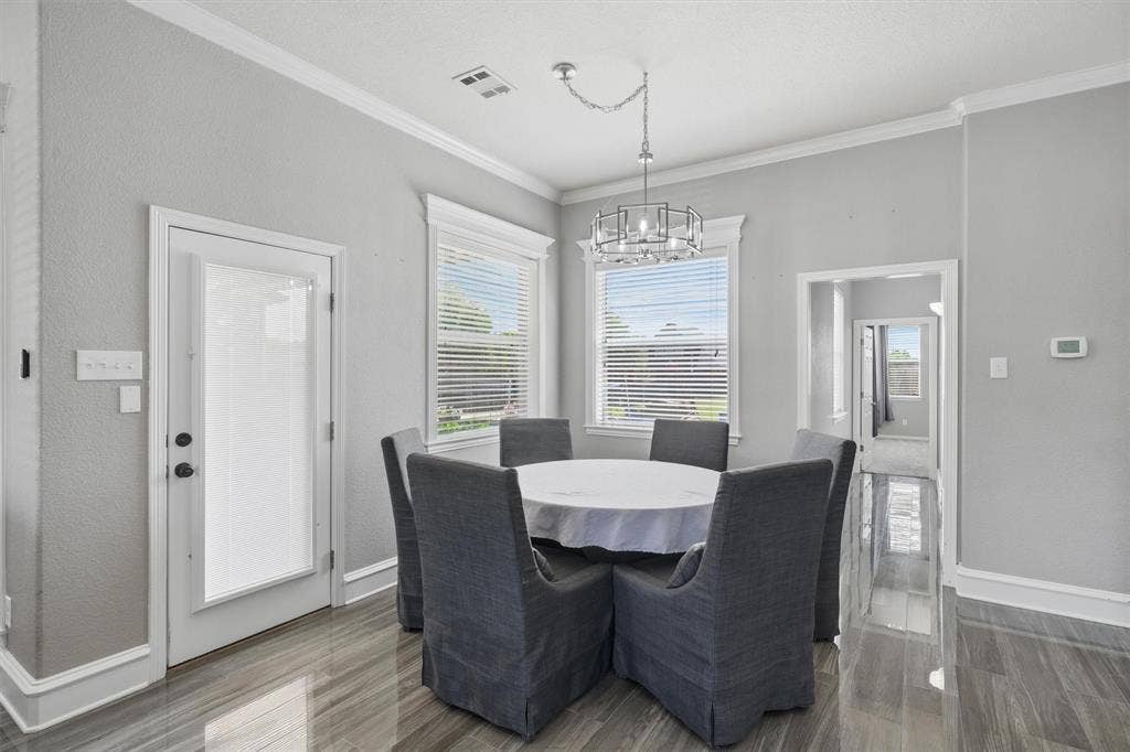 7240 Edgerton Drive, Midlothian, TX 76065 7240 Edgerton Drive, Midlothian, TX 76065