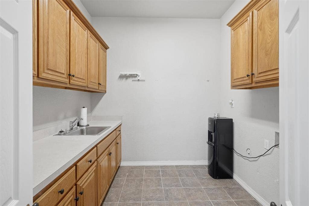 7240 Edgerton Drive, Midlothian, TX 76065 7240 Edgerton Drive, Midlothian, TX 76065