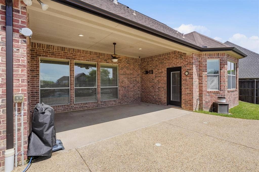 7240 Edgerton Drive, Midlothian, TX 76065 7240 Edgerton Drive, Midlothian, TX 76065