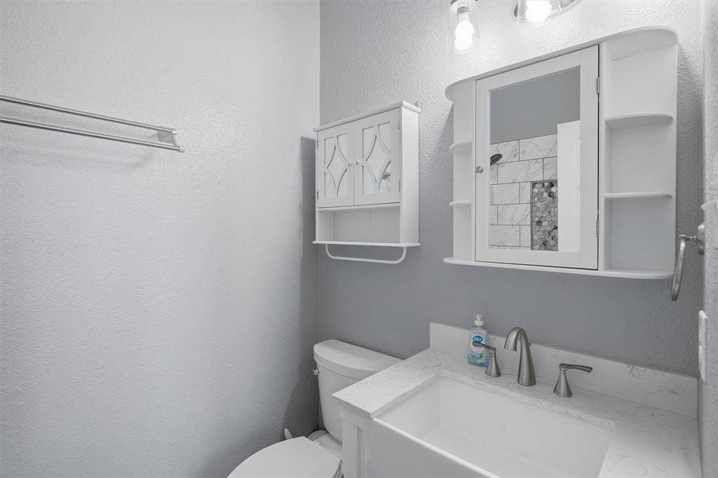 7240 Edgerton Drive, Midlothian, TX 76065 7240 Edgerton Drive, Midlothian, TX 76065