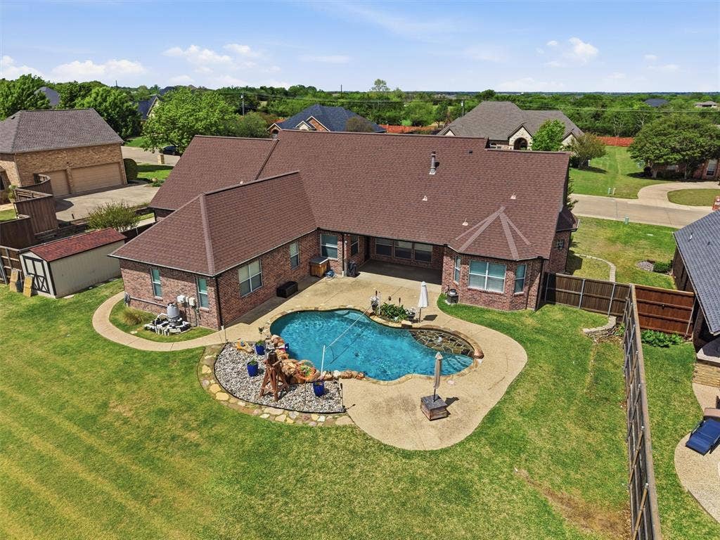 7240 Edgerton Drive, Midlothian, TX 76065 7240 Edgerton Drive, Midlothian, TX 76065