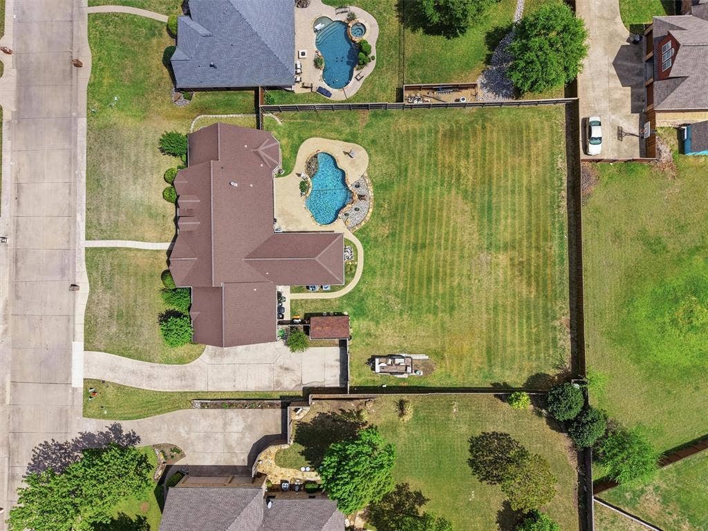 7240 Edgerton Drive, Midlothian, TX 76065 7240 Edgerton Drive, Midlothian, TX 76065