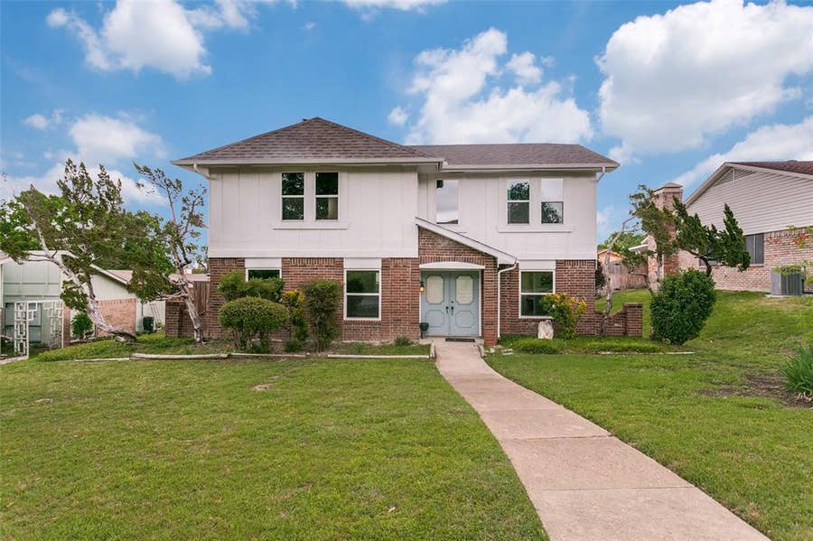 Property photo for 3304 Castle Drive, Plano, TX