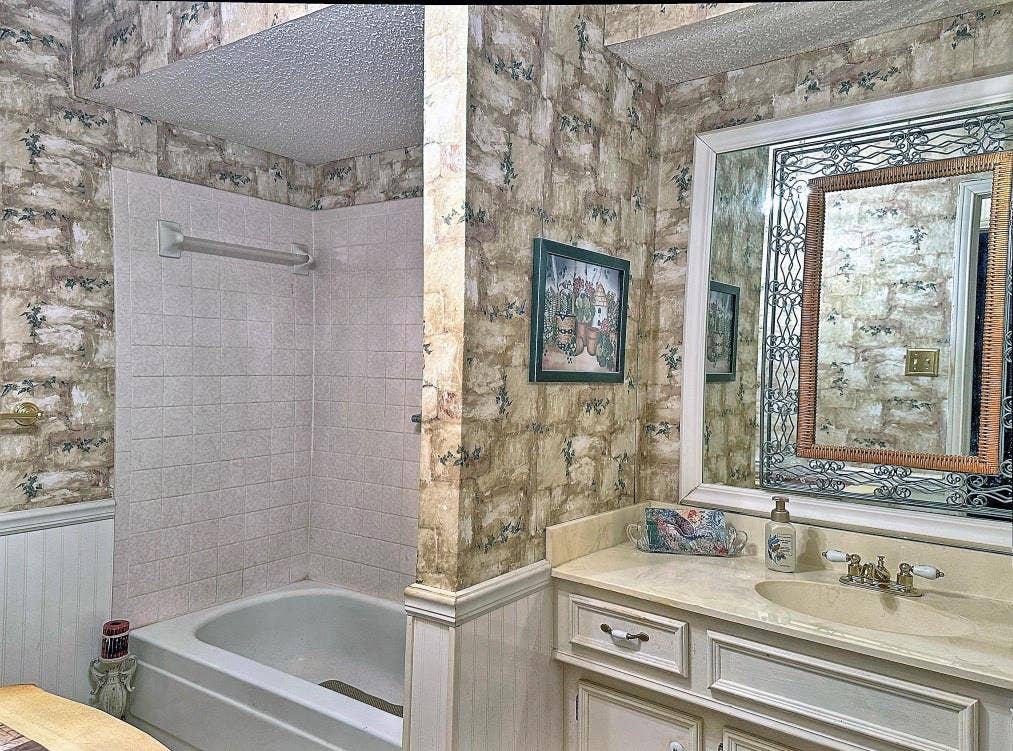 2307 Crystal Drive, Athens, TX 75751