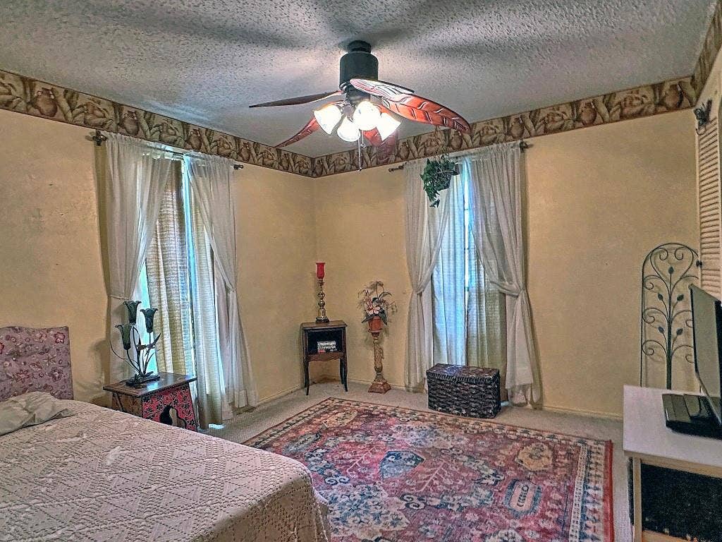 2307 Crystal Drive, Athens, TX 75751