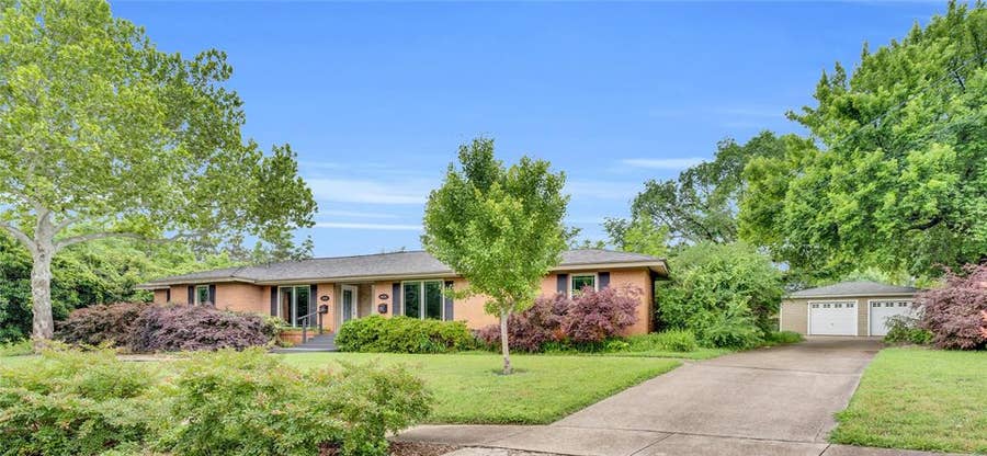 Property photo for 9528 Ash Creek Drive, Dallas, TX