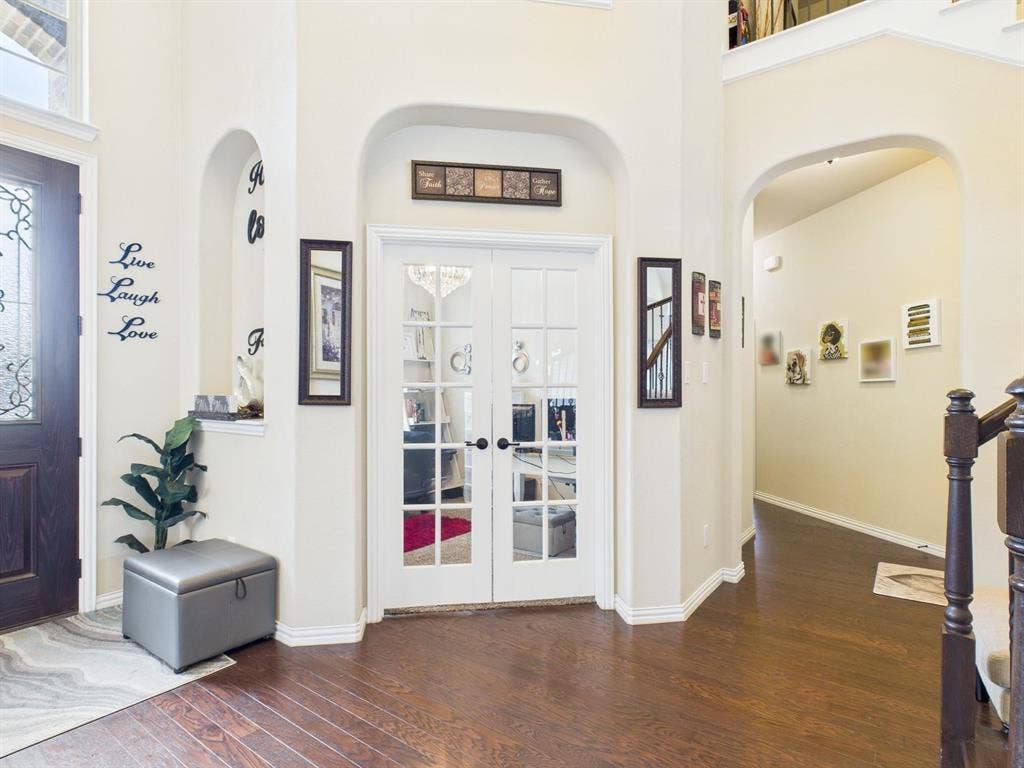 413 Brookdale Drive, Midlothian, TX 76065