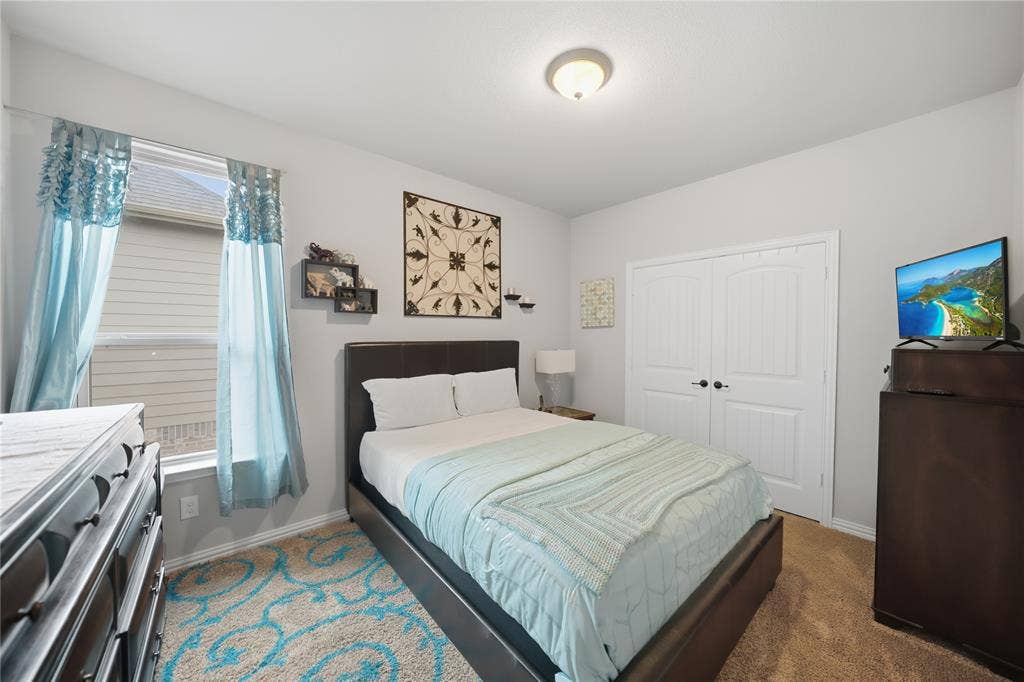 413 Brookdale Drive, Midlothian, TX 76065