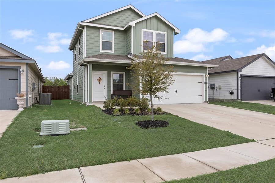 Property photo for 444 Vitex Drive, Royse City, TX