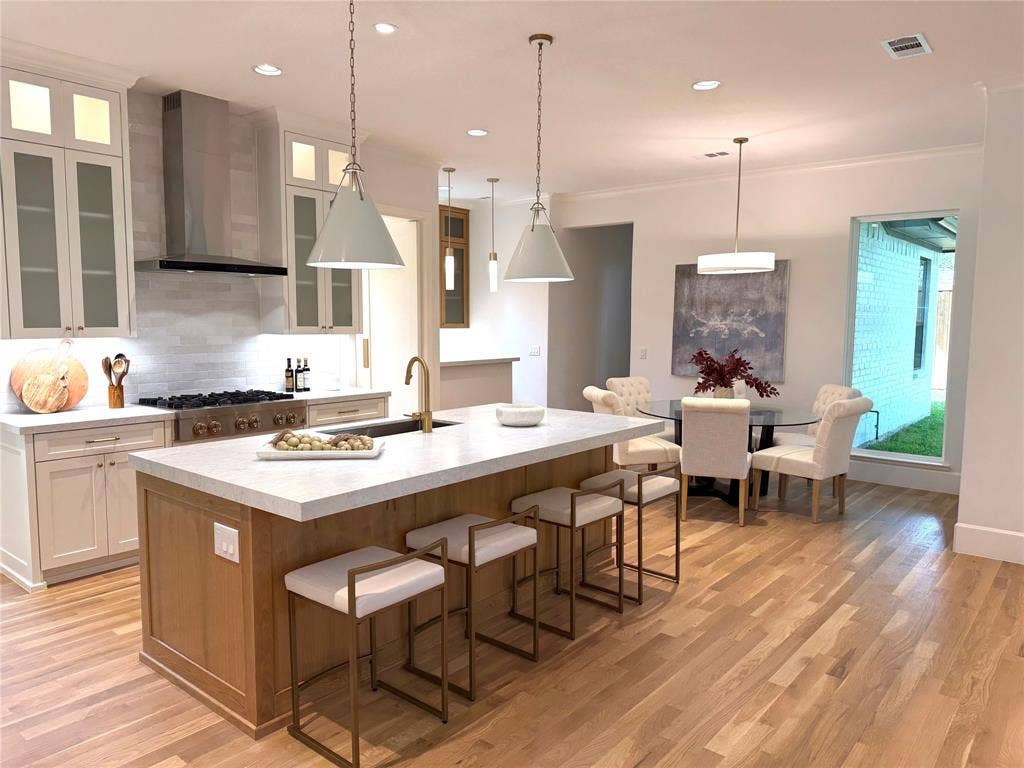 4347 DELMAR Avenue, Dallas, TX 75206 Kitchen with Breakfast Area