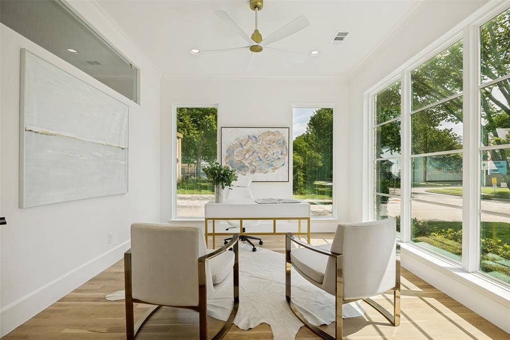 4347 DELMAR Avenue, Dallas, TX 75206 Home Office with lots of windows