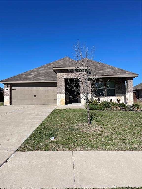 Property photo for 468 Unbridled Road, Waxahachie, TX