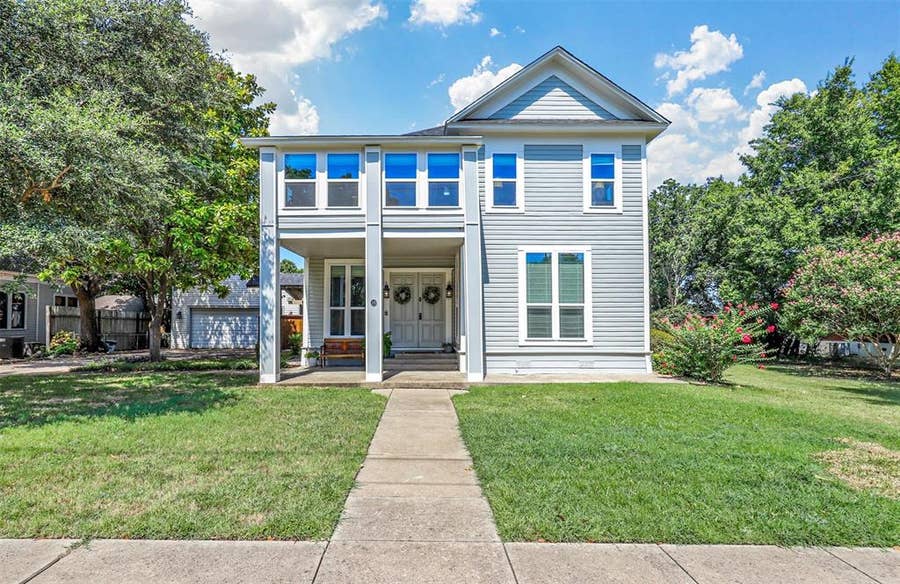 Property photo for 115 N 1st Street, Midlothian, TX
