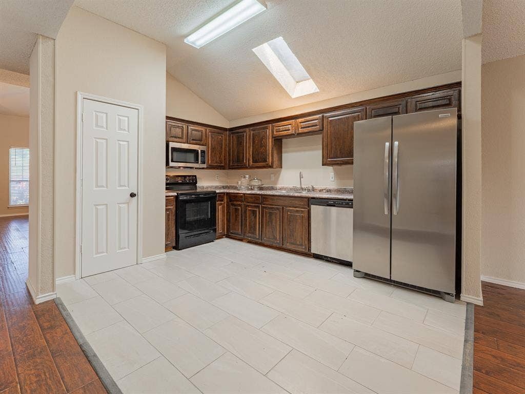 5807 Rock Meadow Trail, Arlington, TX 76017 5807 Rock Meadow Trail, Arlington, TX 76017