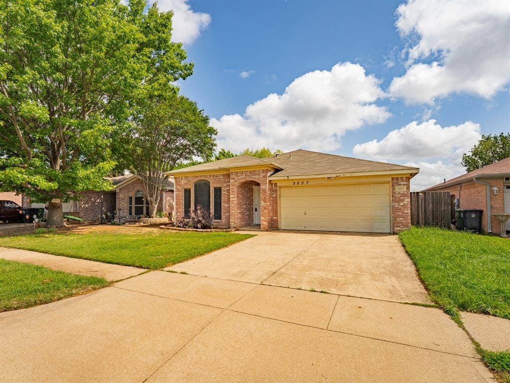 5807 Rock Meadow Trail, Arlington, TX 76017 5807 Rock Meadow Trail, Arlington, TX 76017