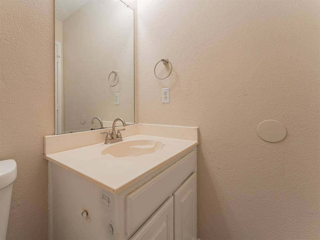 5807 Rock Meadow Trail, Arlington, TX 76017 5807 Rock Meadow Trail, Arlington, TX 76017