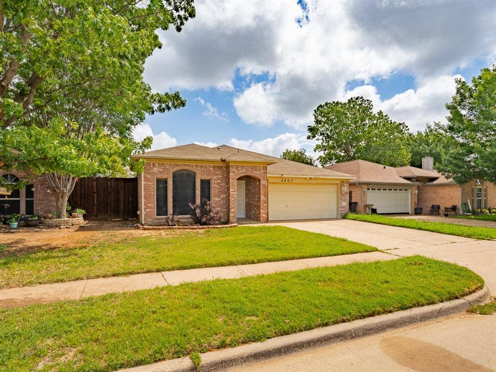 5807 Rock Meadow Trail, Arlington, TX 76017 5807 Rock Meadow Trail, Arlington, TX 76017