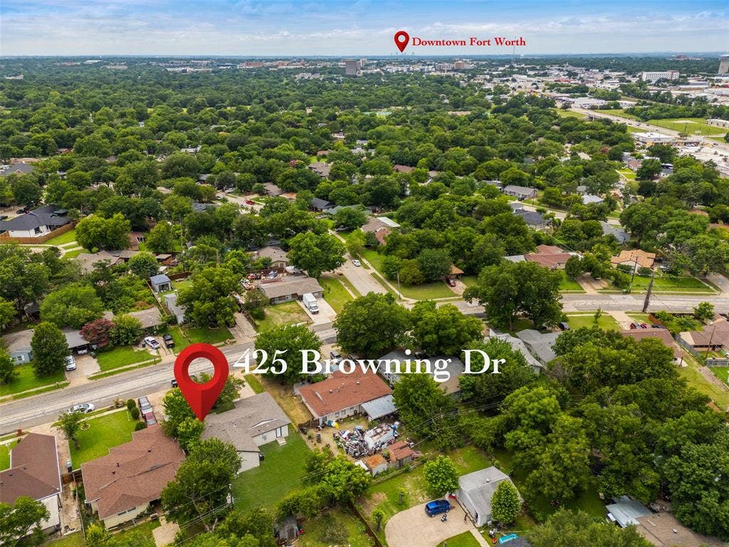 425 Browning Drive, Arlington, TX 76010 Aerial perspective of a residential neighborhood