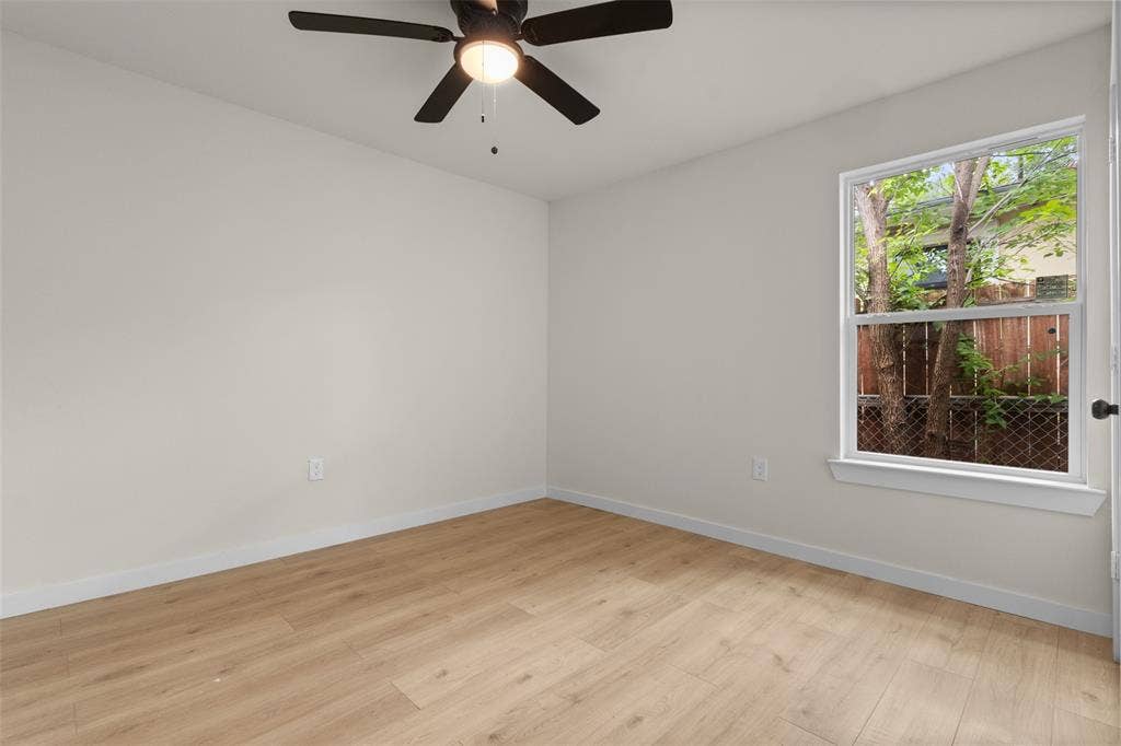 425 Browning Drive, Arlington, TX 76010 Empty room