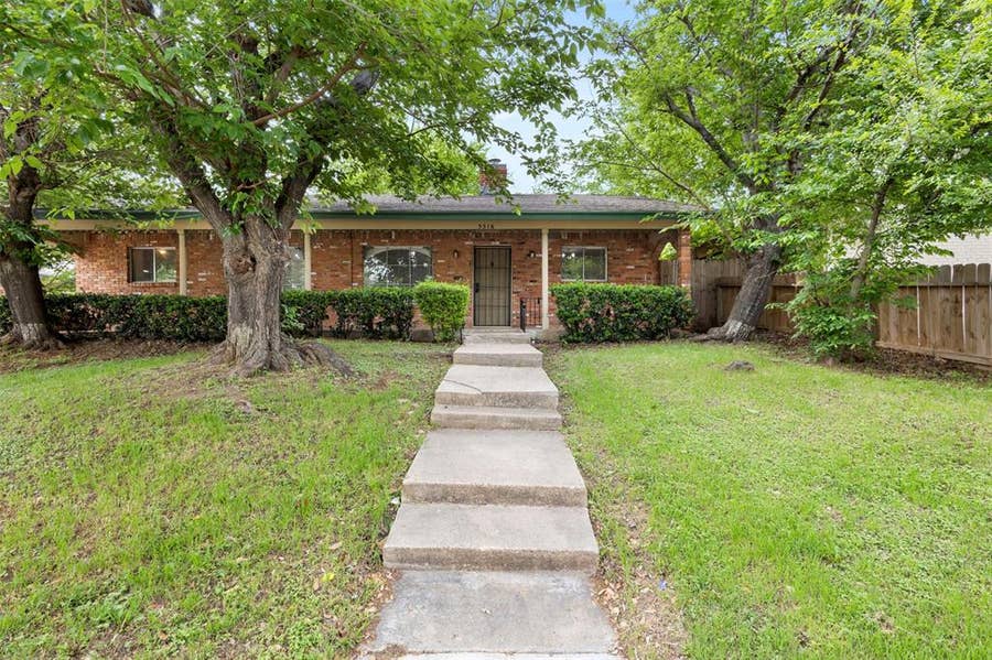 Property photo for 5516 Beaty Street, Fort Worth, TX
