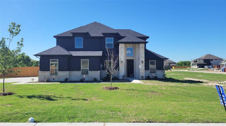 Property photo for 1808 Barrix Court, DeSoto, TX