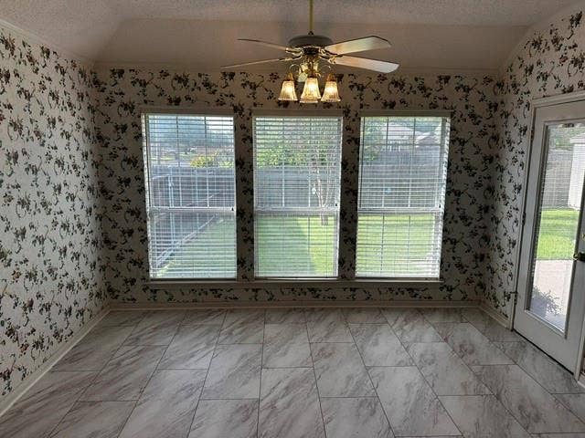 600 Durango Circle, Hewitt, TX 76643 600 Durango Circle, Hewitt, TX 76643